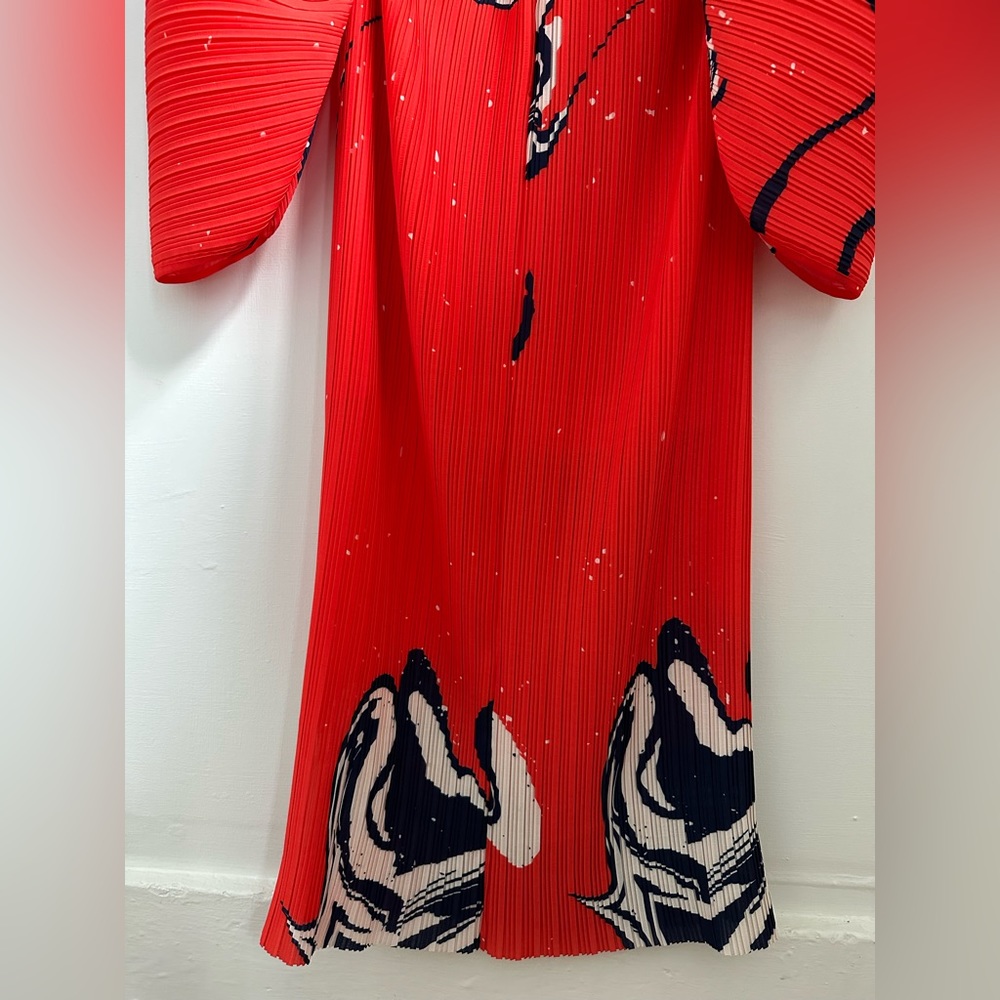 Solace London Singer Pleated Printed Crepe Dress size 8 - Picture 14 of 16